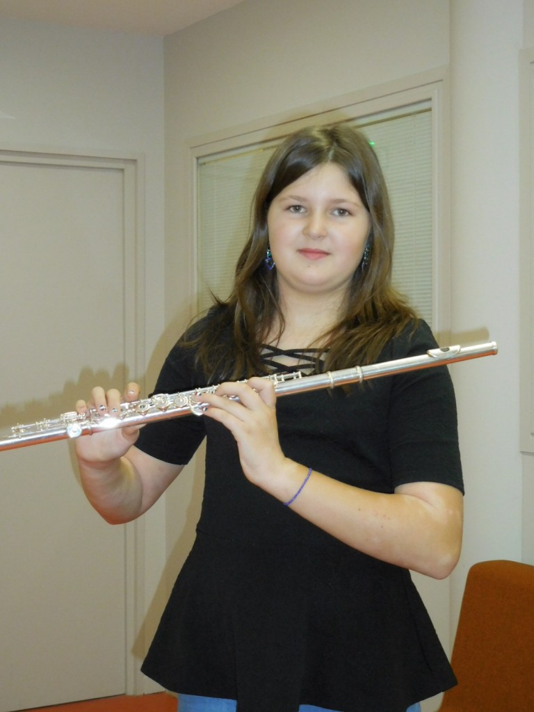 Chloé à la flûte traversière Collège René GOSCINNY Valdoie